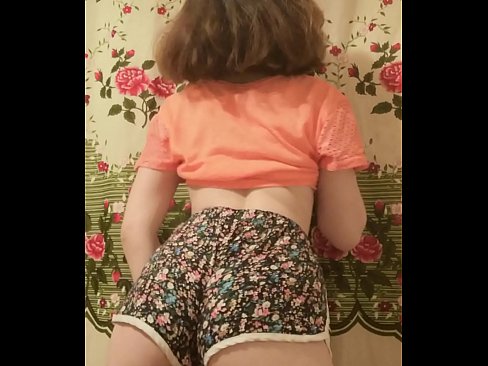 ❤️ سیکسی نوجوان بیب کیمرے پر اپنی شارٹس اتار رہی ہے۔ فحش میں ur.pornhdvideos.ru ️❤